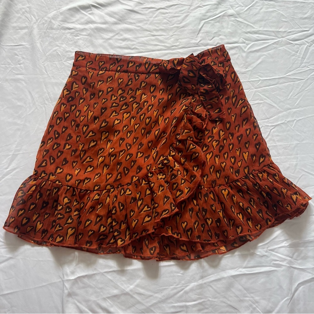 UO mini flowy brown skirt with yellow hearts 💛